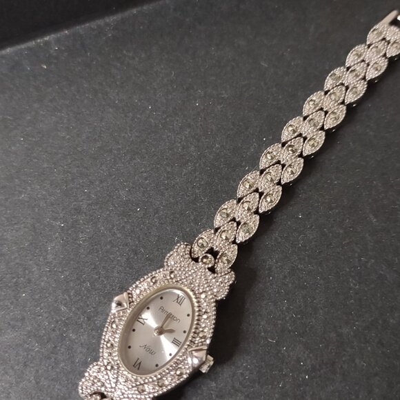 Very Pretty Armitron Now Watch - Picture 3 of 15